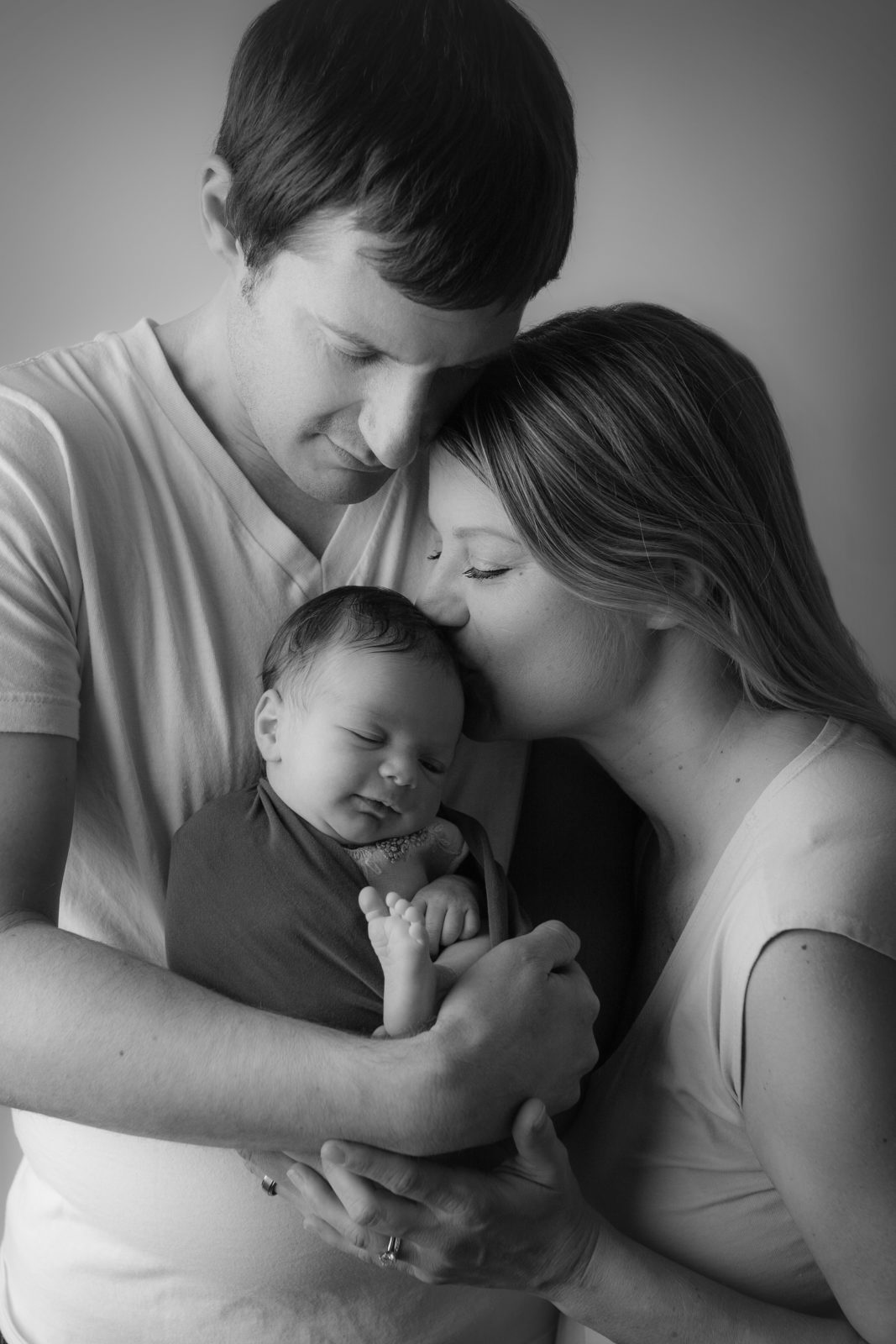 Choosing Your Newborn Photographer ~ Erin Jachimiak Photography